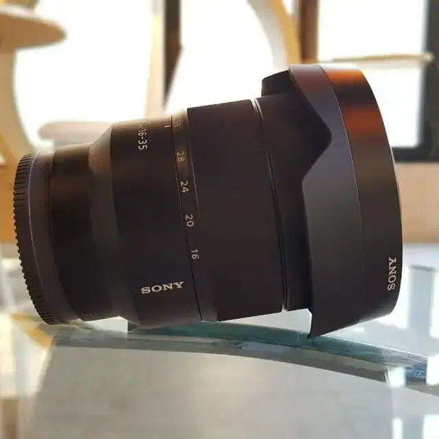 SONY FE 16-35mm F4 ZA 렌즈 팝니다.