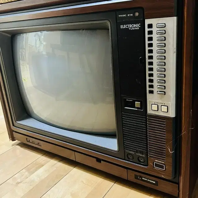 electronic TV