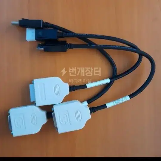 DP to DVI 젠더/DVI to HDMI 젠더