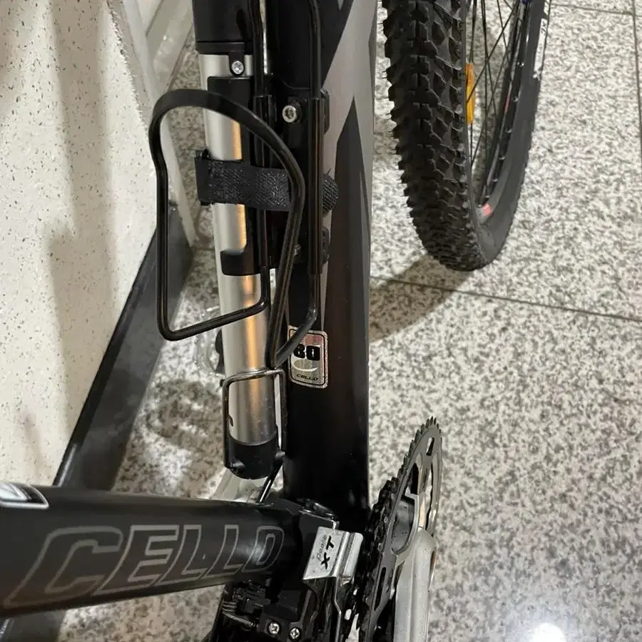 첼로 XC 80 시마노 데오레 XTR MTB 팝니다