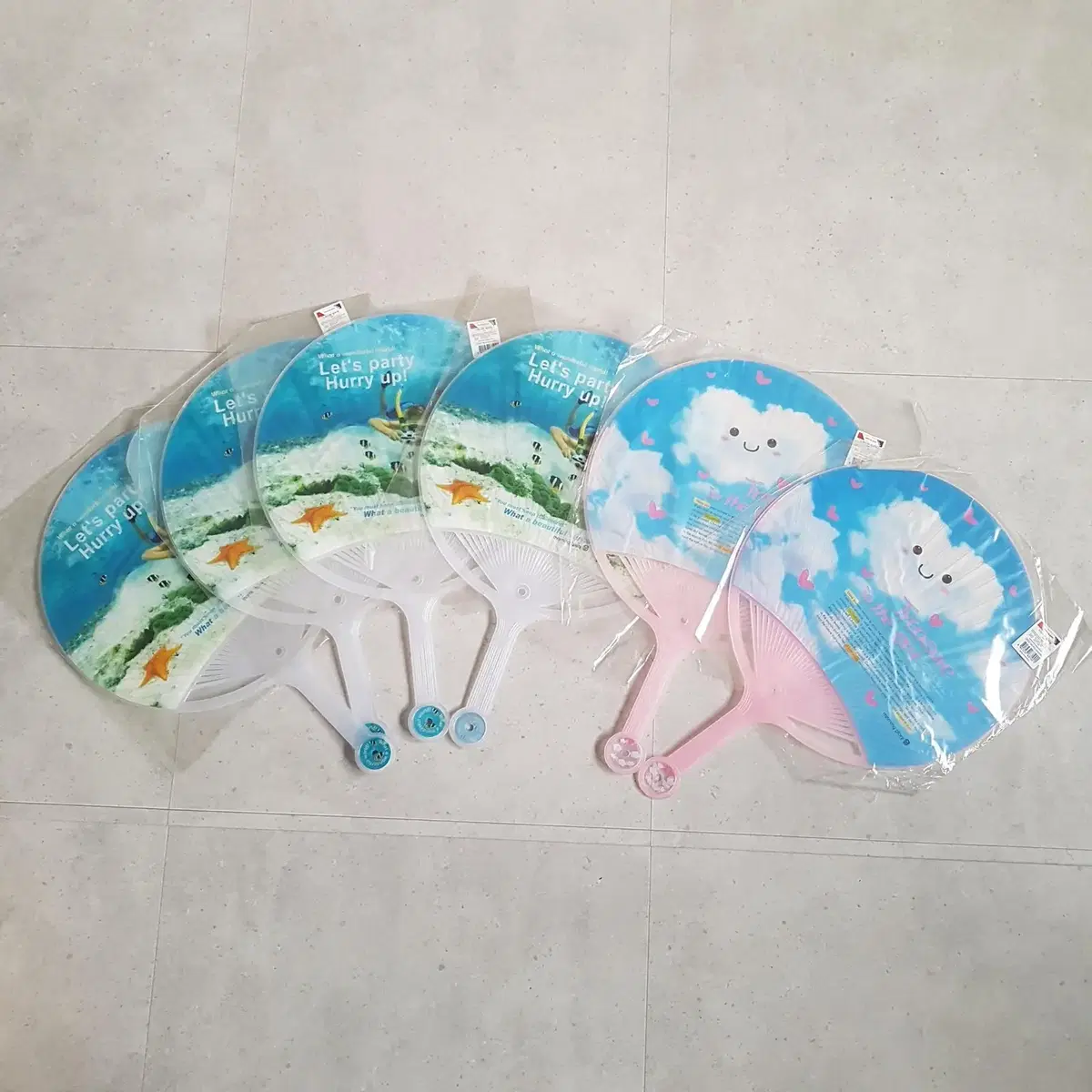 Fan large cute design 30cm (price per piece) Free shipping by regular mail