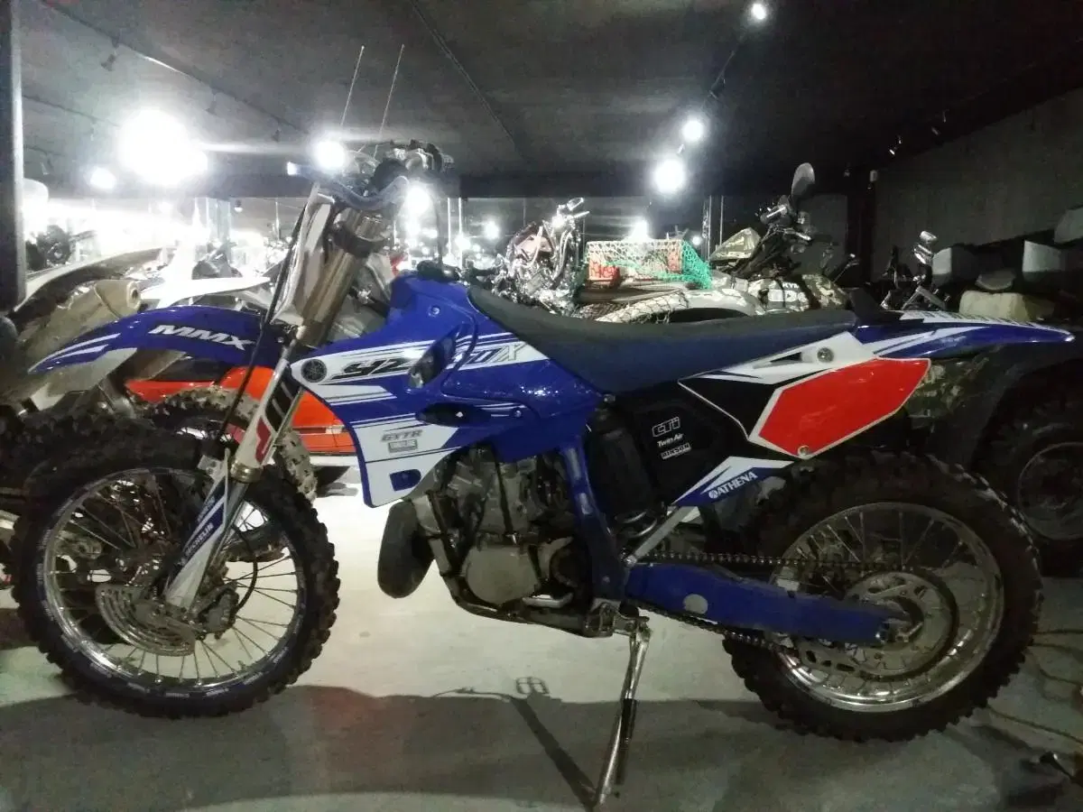 야마하 YZ250X 오프로드바이크 팝니다