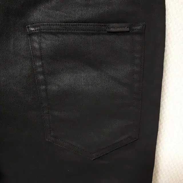 32/생로랑 SAINT LAURENT 블랙 약코팅 스키니진/32-1118