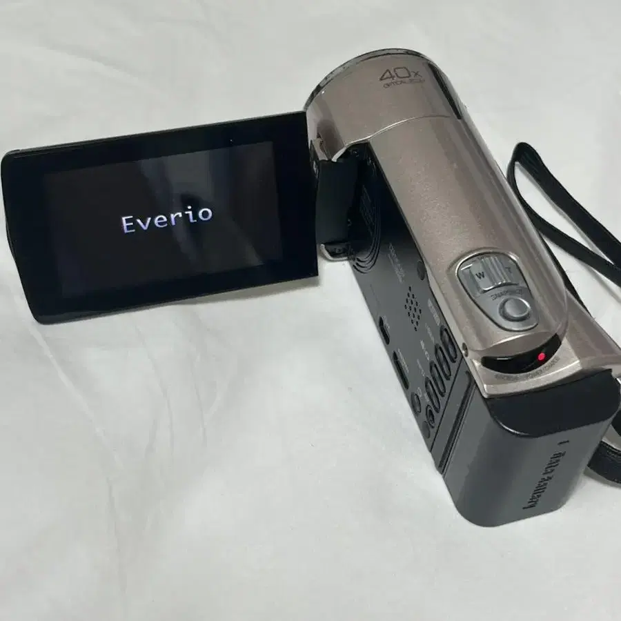 JVC 빈티지 캠코더 Everio (Rose Gold)