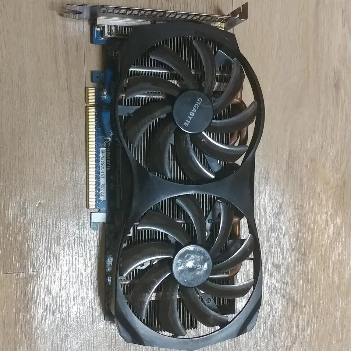 (중고)GIGABYTE GTX560 D5 1G 256B 윈드포스 2X