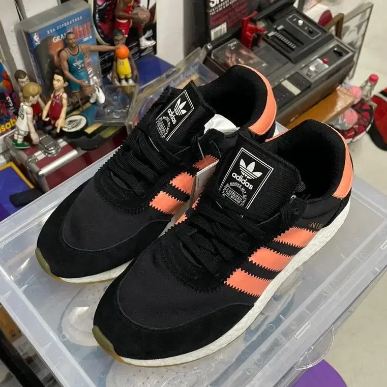 아디다스 adidas iniki runner orange