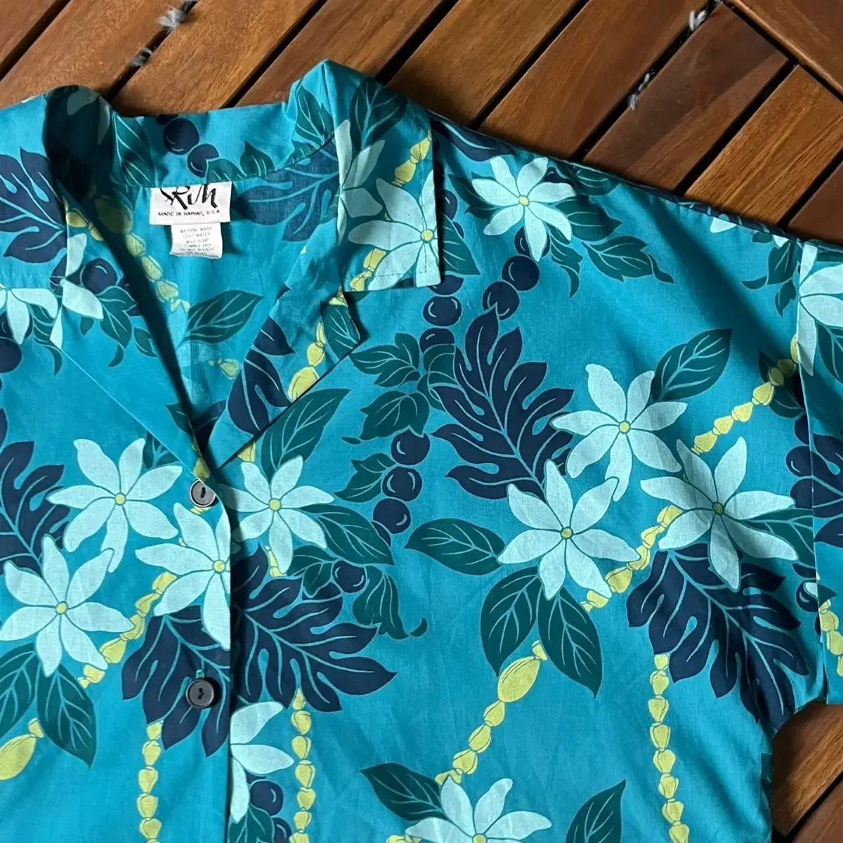 [L]OG HAWAIIAN Flower Pattern Hawaiian Shirt