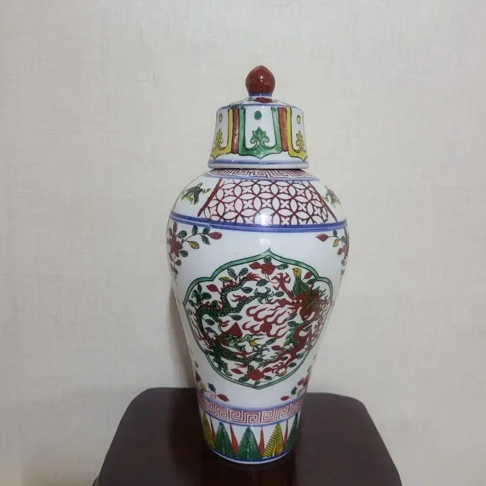 중국도자기,청화홍록채개광운용문매병,25.5cm