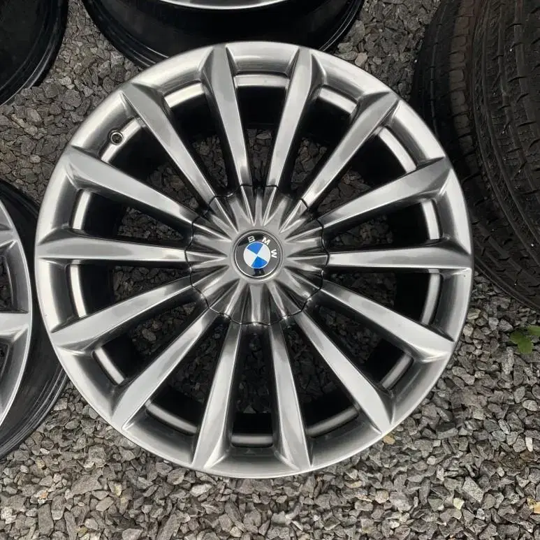 19인치 BMW G바디 7시리즈 고스트크롬 무기스 정품 순정휠 1대분