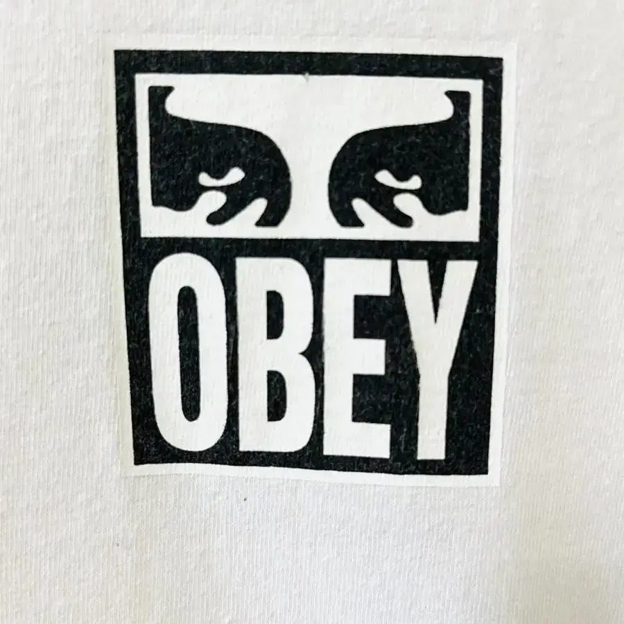 OBEY 오베이 빅로고 반팔 티셔츠 L