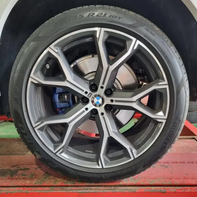 BMW X5, X6 순정휠타이어 741M