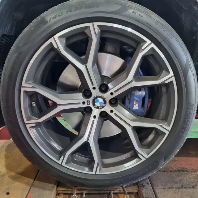 BMW X5, X6 순정휠타이어 741M