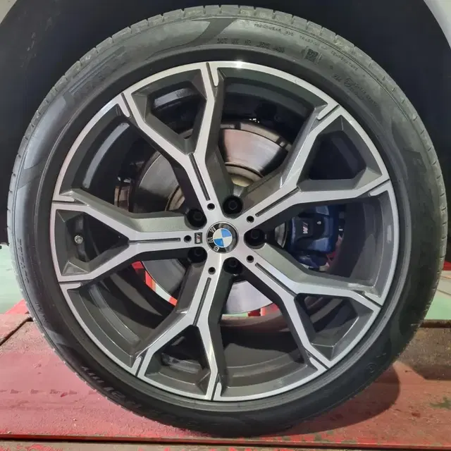 BMW X5, X6 순정휠타이어 741M