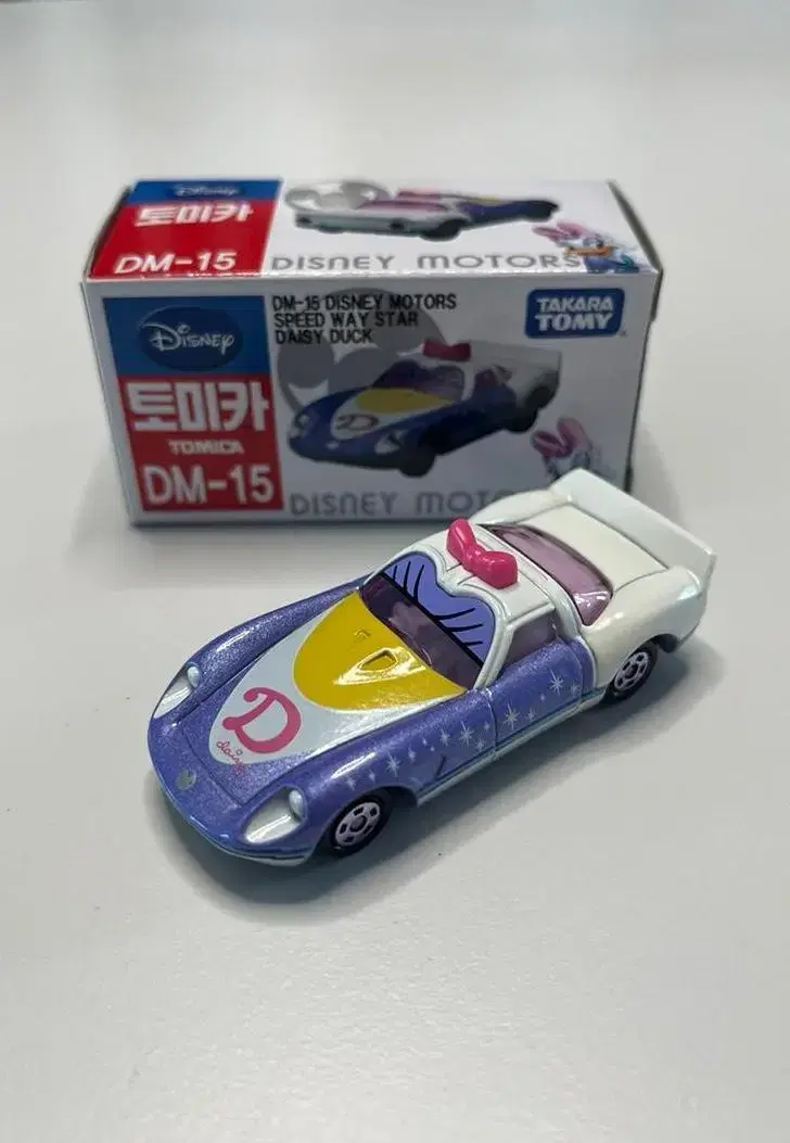 Tomica Disney Motors Daisy Duck