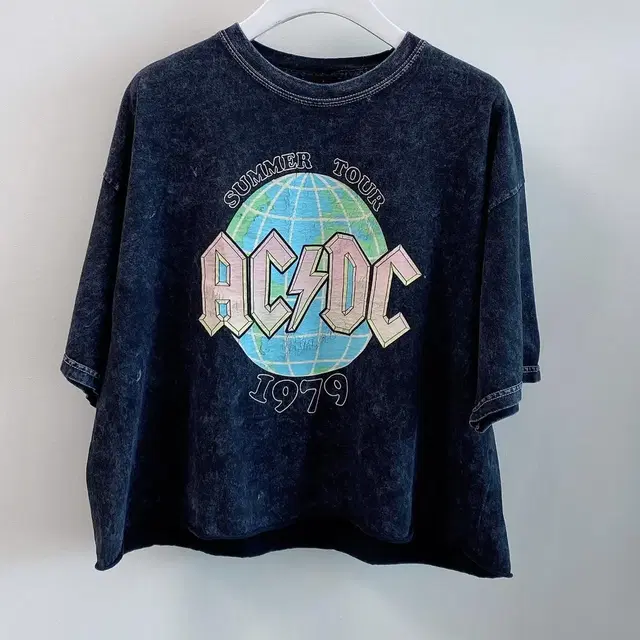 빈티지 AC/DC 2019 크롭티