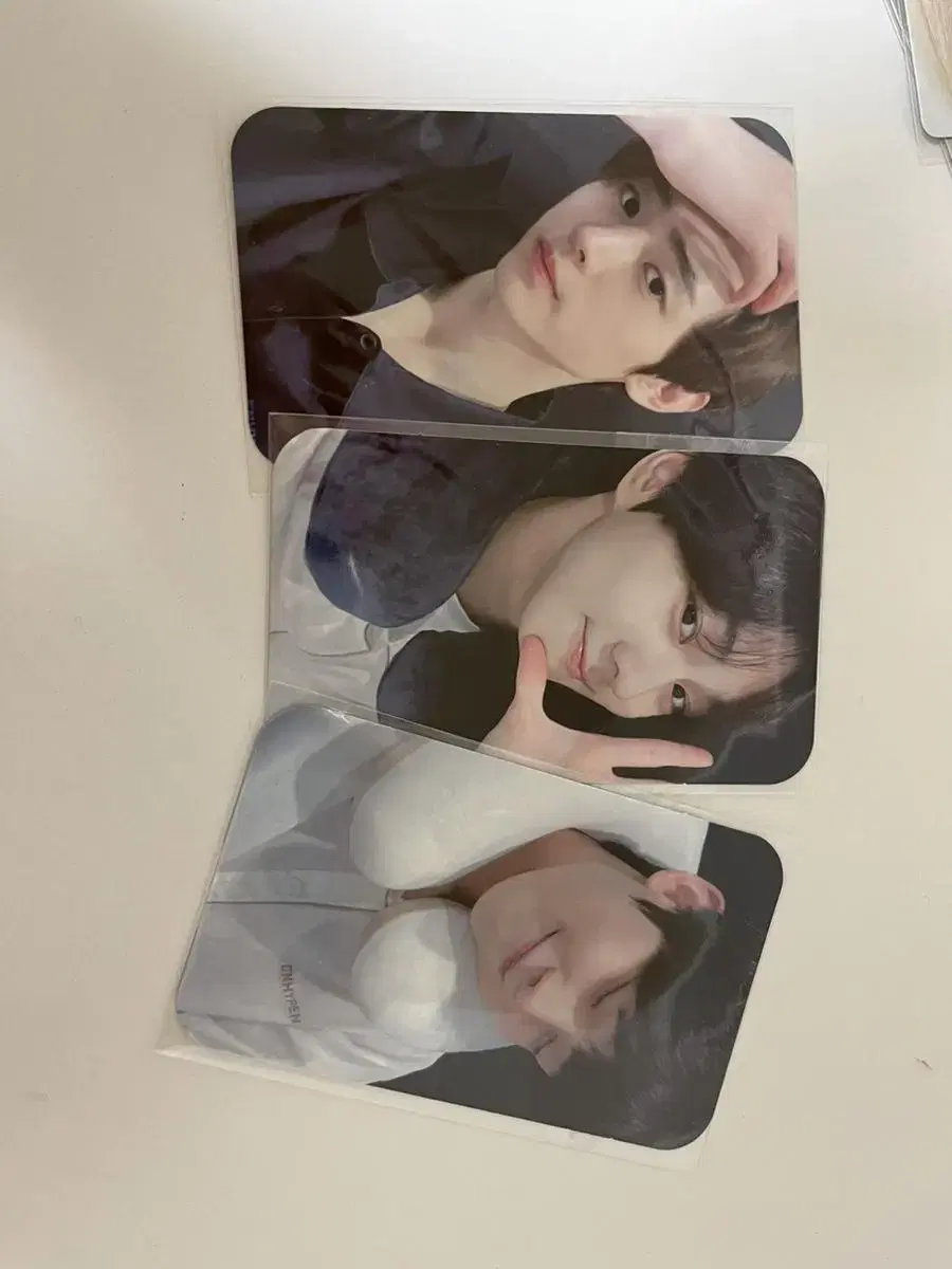 Enhypen throat crab photocard