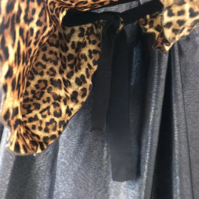 Vintage Leopard strap top