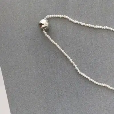 먼데이에디션 The pearl and silver ball necklac