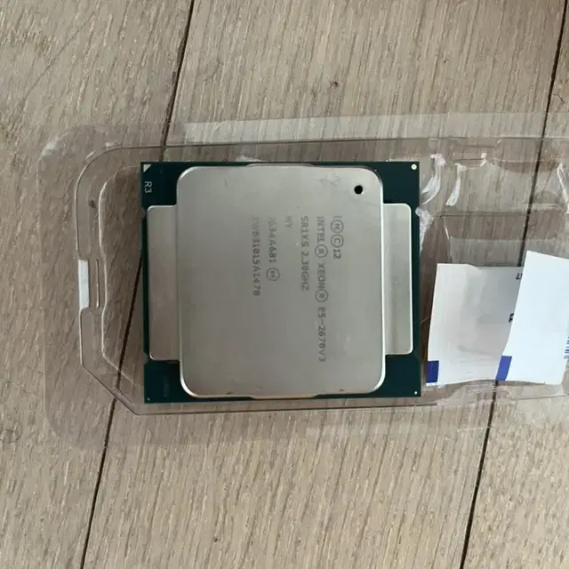 인텔 제온 Xeon E5-2670 V3