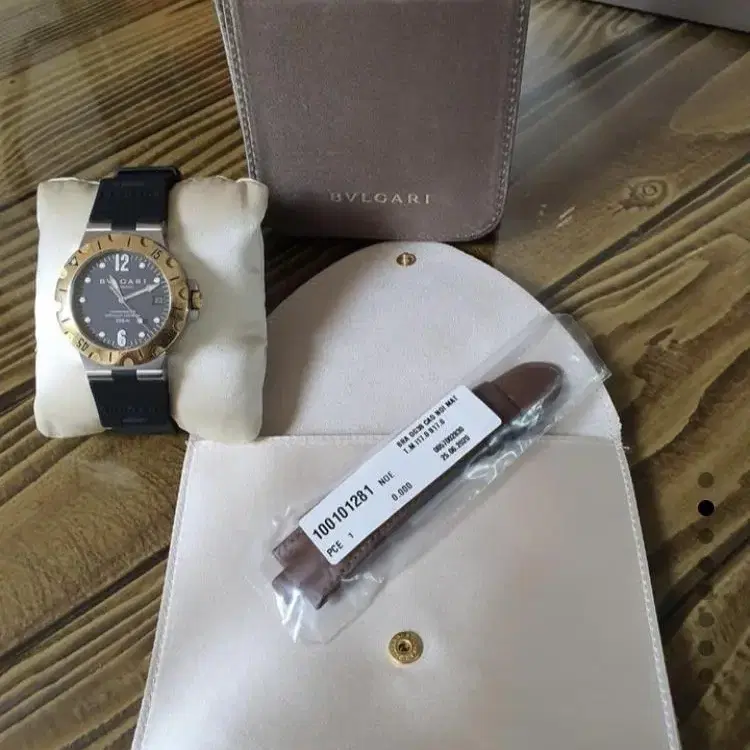 BVLGARI SD385G 18K금 골드베젤이 두꺼운 콤비