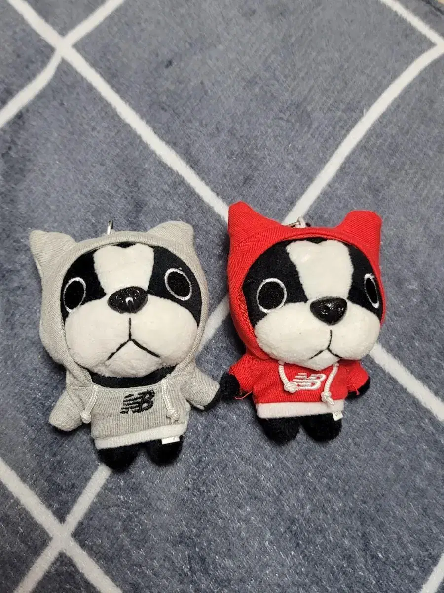 (Price for 2 bulk ) New Balance Bulldog Keyring (puppy keyring)