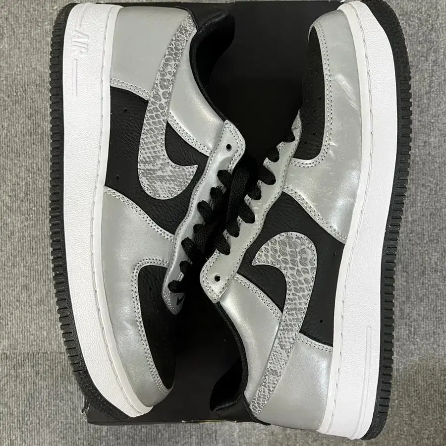 Nike Air Force 1 B Silver Snake