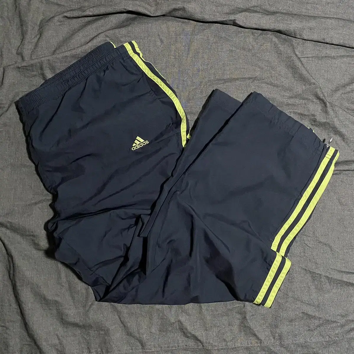 ADIDAS Track Pants Sz L