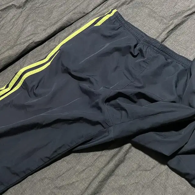 ADIDAS Track Pants Sz L