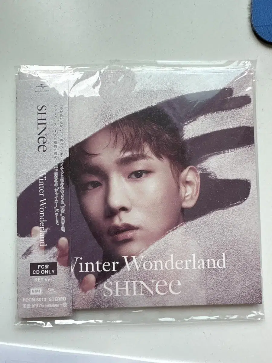 SHINee key Winter Wonderland FC Limited Album