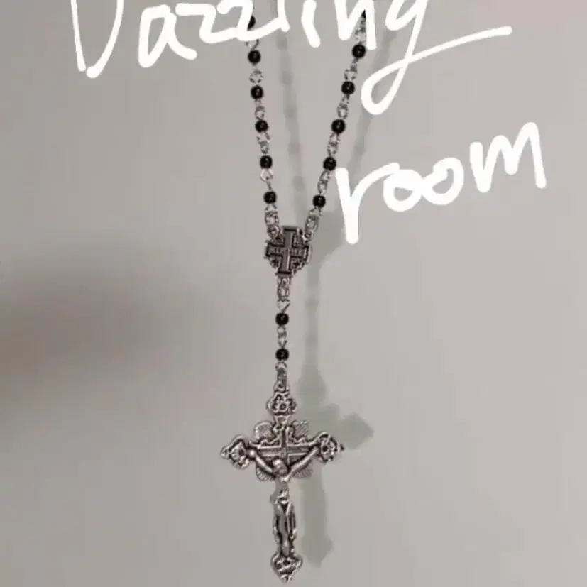 Vtg cross necklace