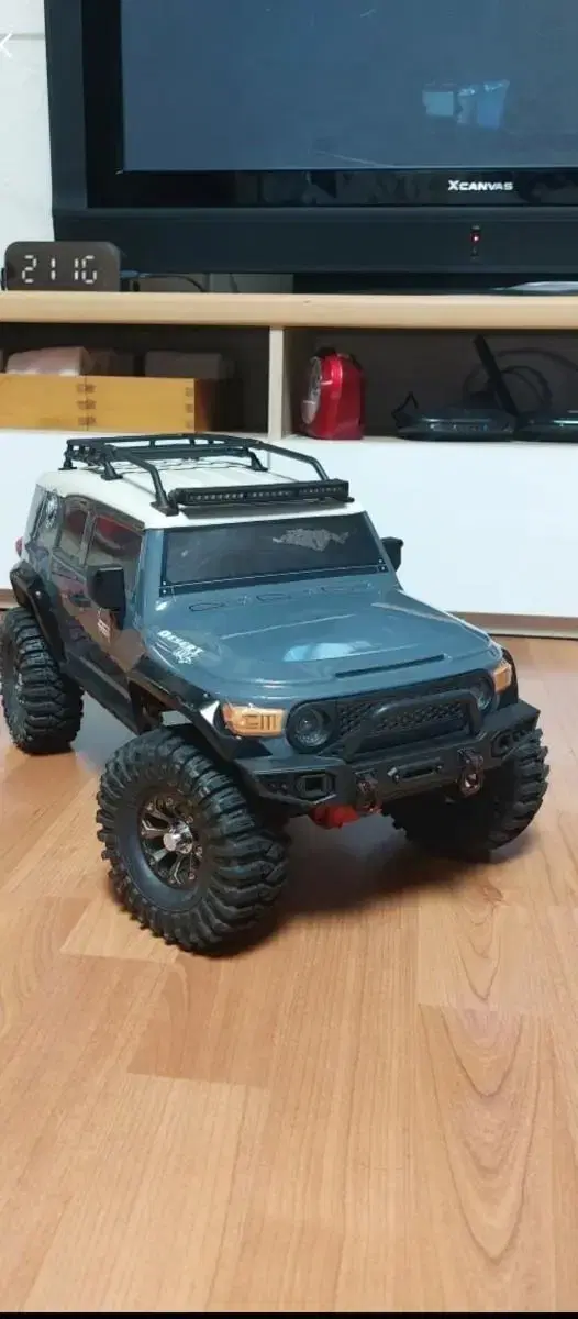 Off-road RC car for sale. 1:10 rgt ex86120