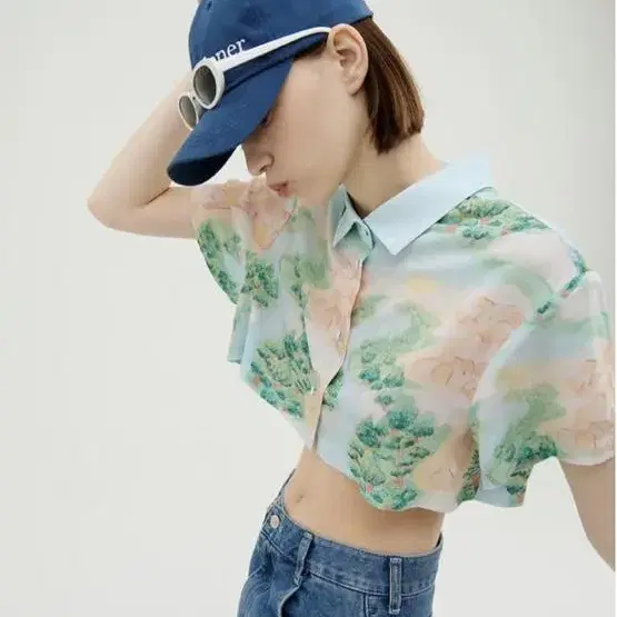 Gocori crop shirt / 고코리 크롭 셔츠