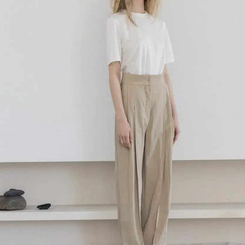 리파인드902 Two Tuck Detailed Wide Pants