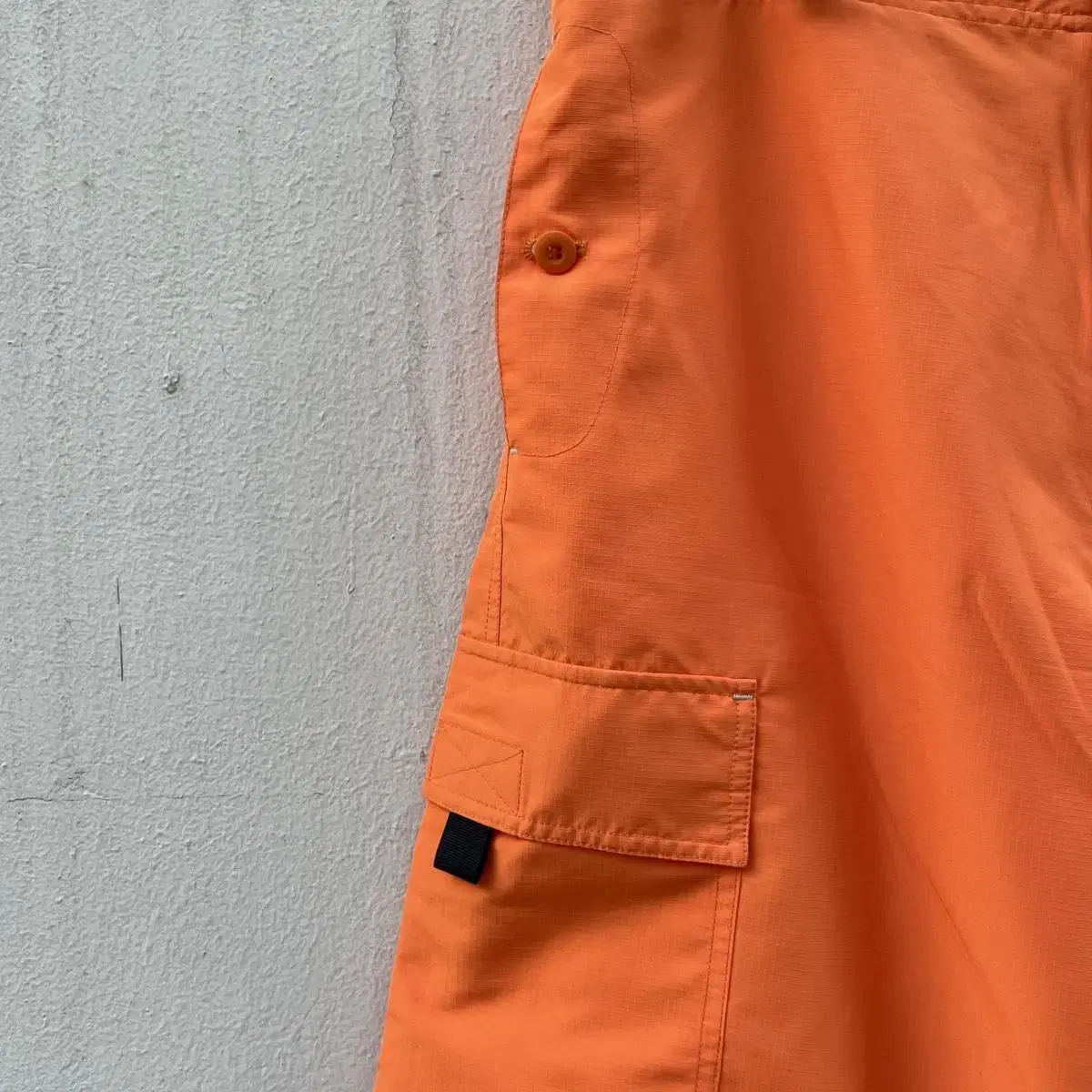 90s vintage ripstop orange cargo shorts