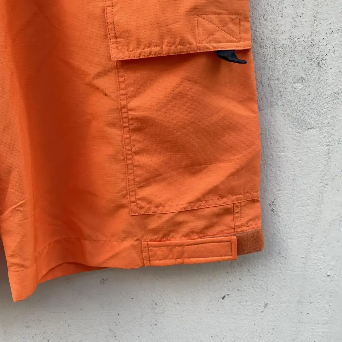 90s vintage ripstop orange cargo shorts