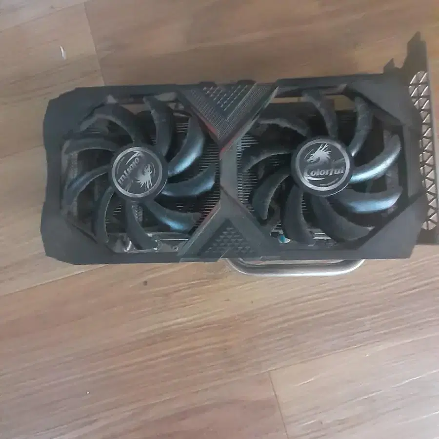 칼라풀 1660ti