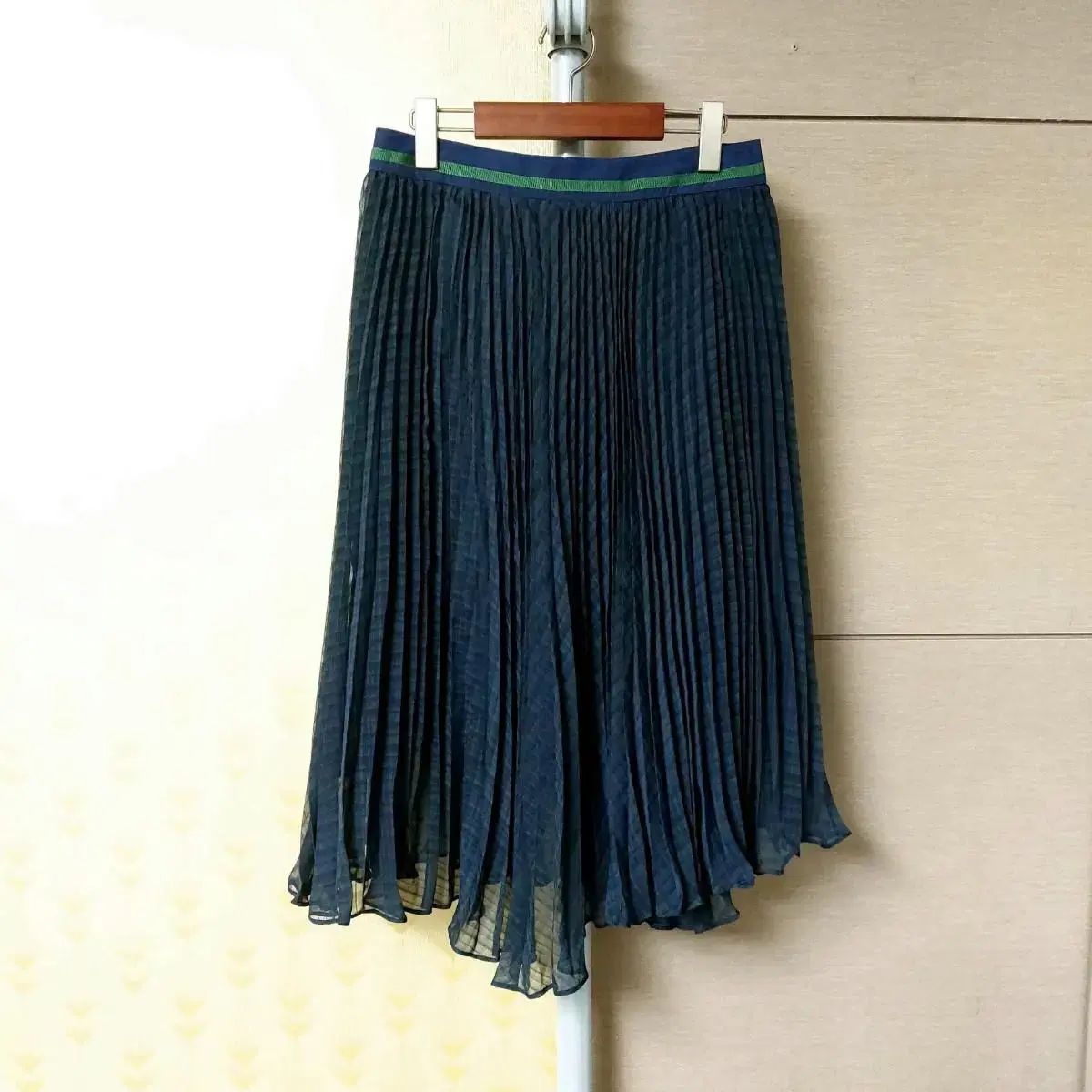 28)Aizababa Pleated Skirt