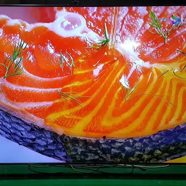 삼성 KU65UT8070FXKR 스마트TV 65인치  (수원중고TV)