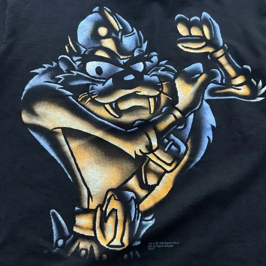 90s warnerbros taz Tee