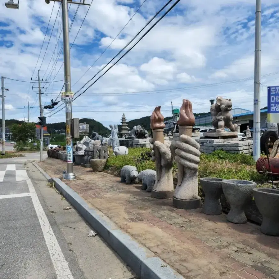 화강암 곰 2마리