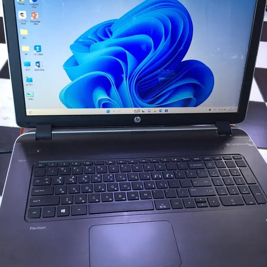 HP 파빌리온 17인치 노트북 i5