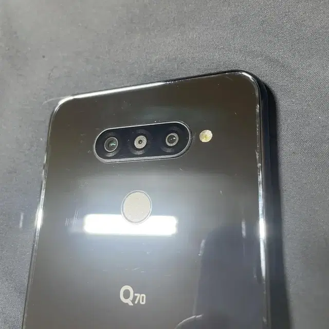 LG Q70 공기계 모형 스마트폰 피규어 인테리어 소품