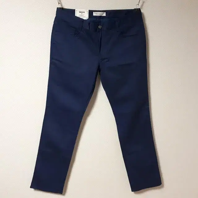 35/RANGERS Bom Gaeul Straight Fit Pants/35-490