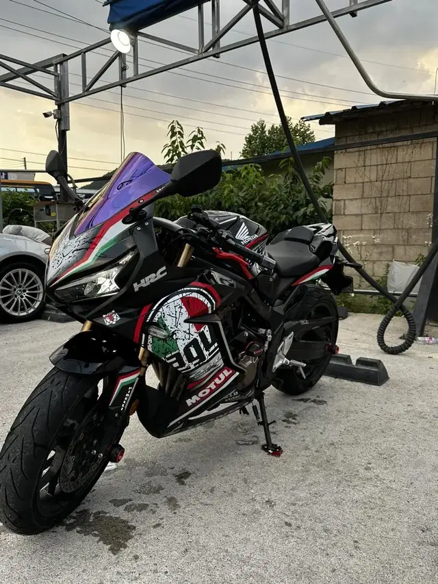 Cbr650r 21년식 상태 s급(순정)