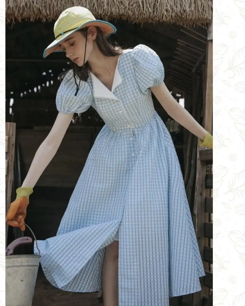 던드롭 원피스 Flat callor short puff longdress