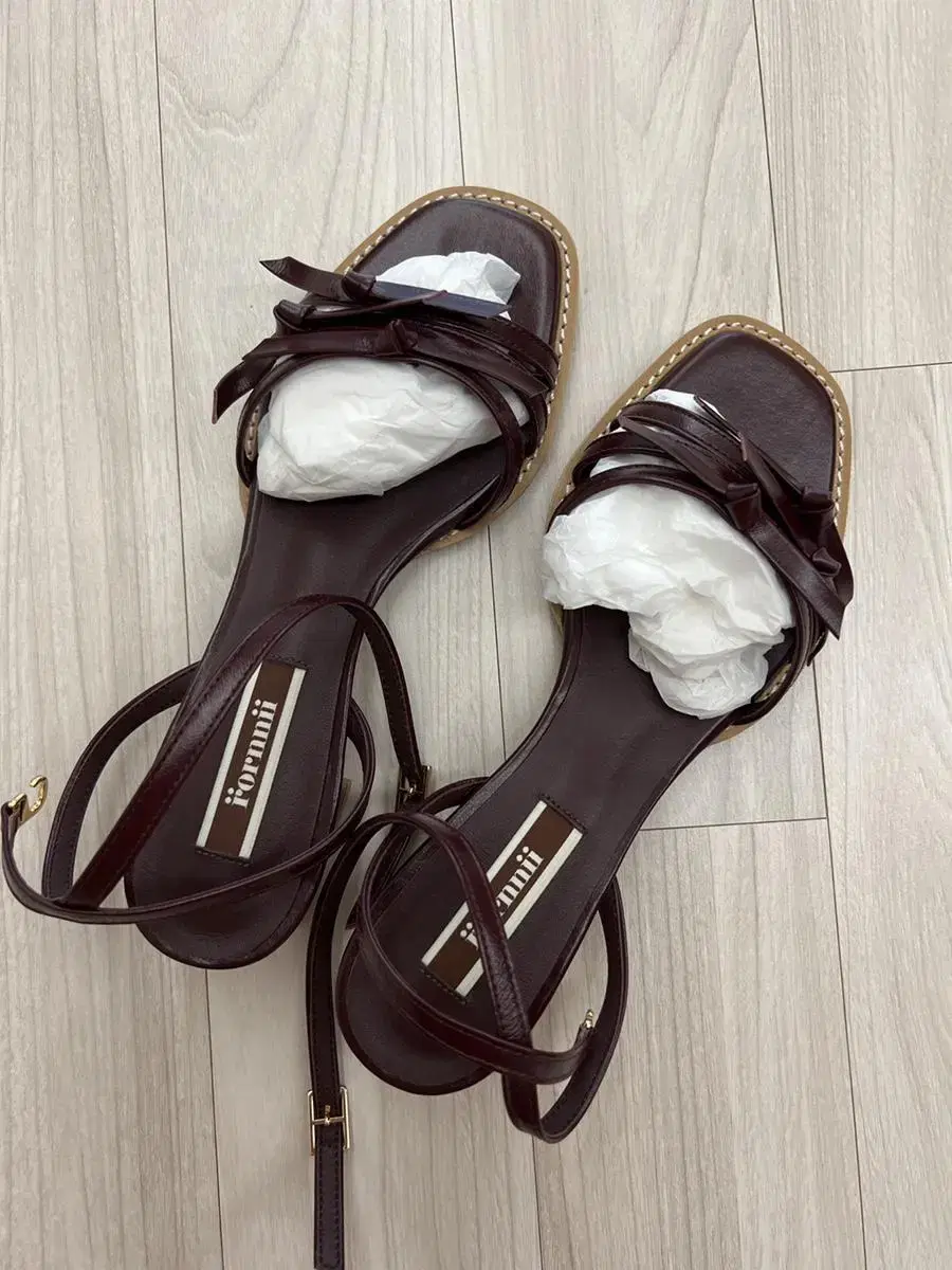 Lorny Simple 3 Ribbon Sandals Retro Burgundy New