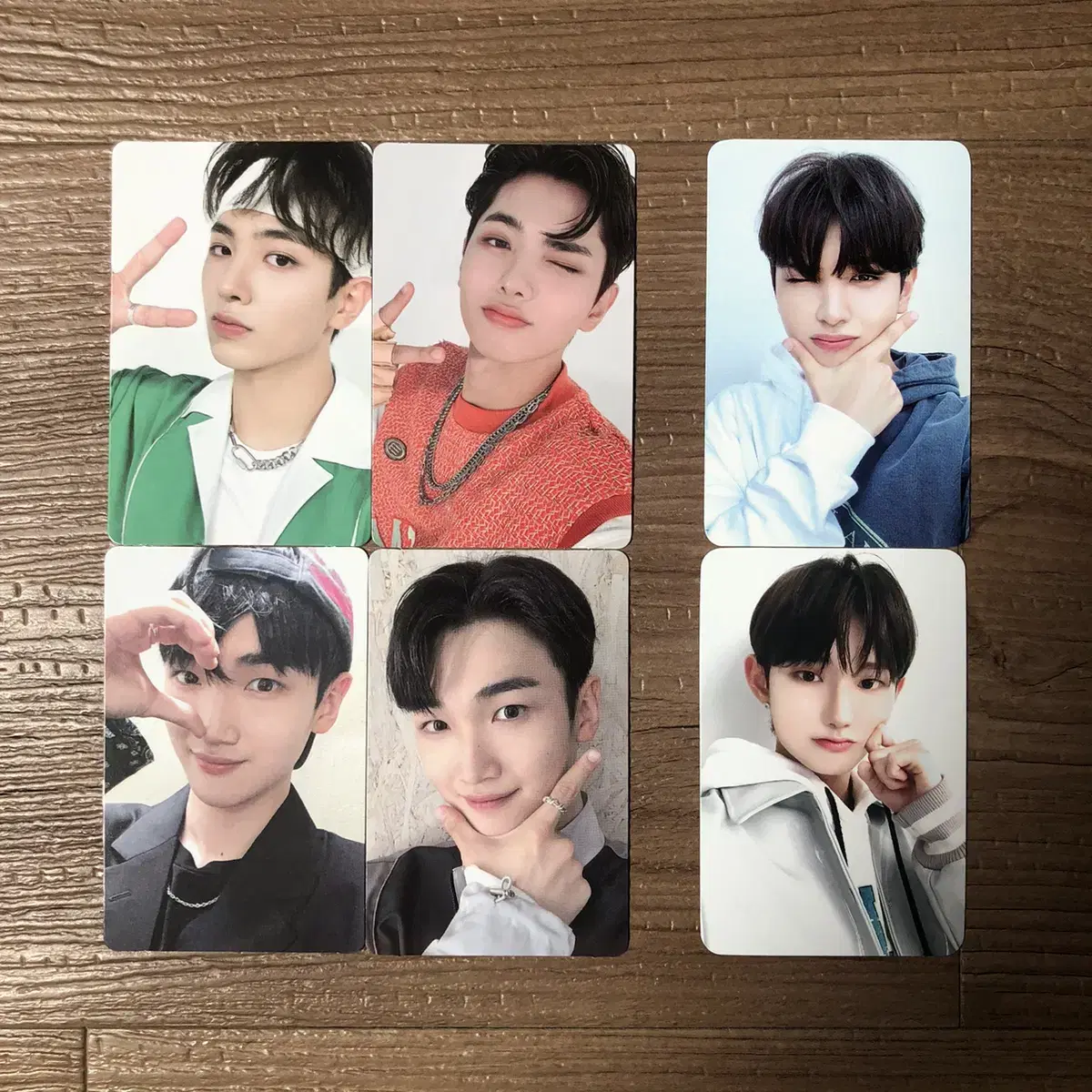 ATBO photocard wts sells