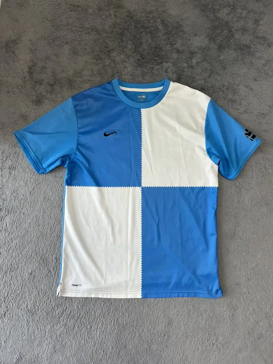 [XL] Nike Mesh Block Functional Short Sleeve Tee