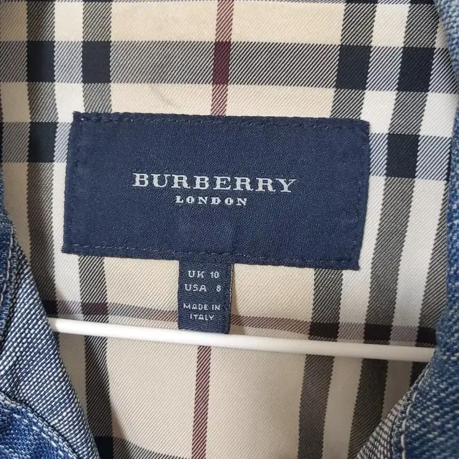 Burberry 청자켓