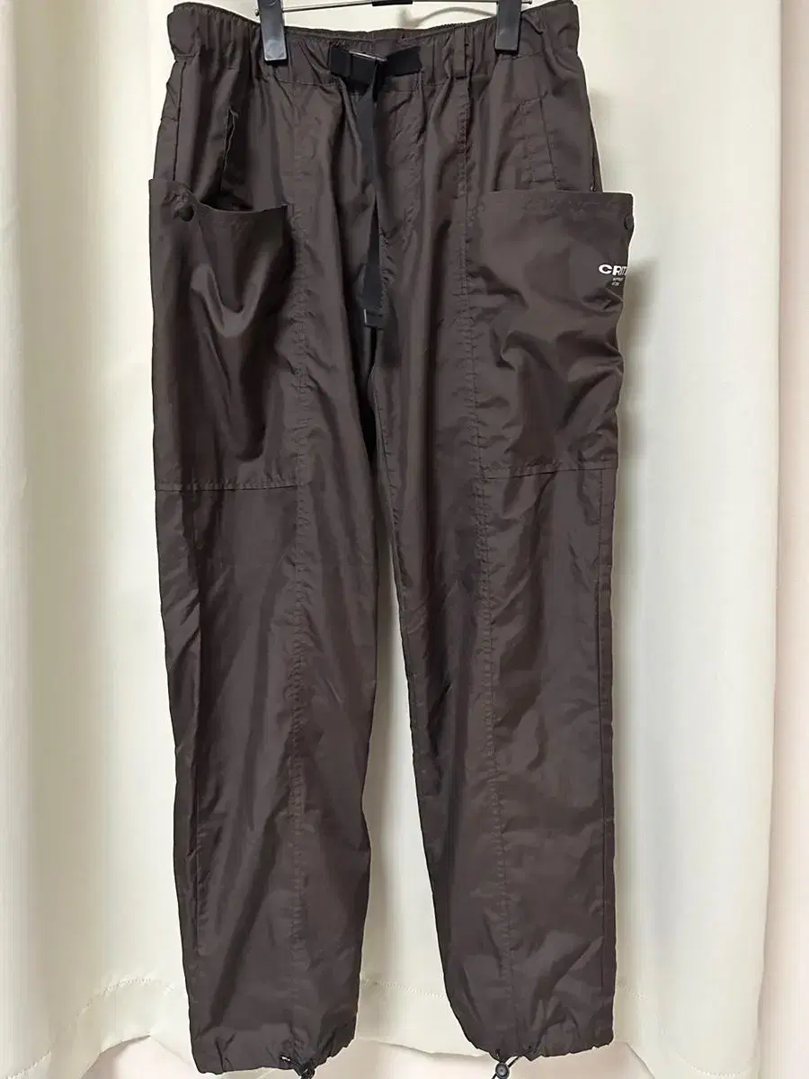 Critical Nylon Jogger Pants (Buy A-Land) size L